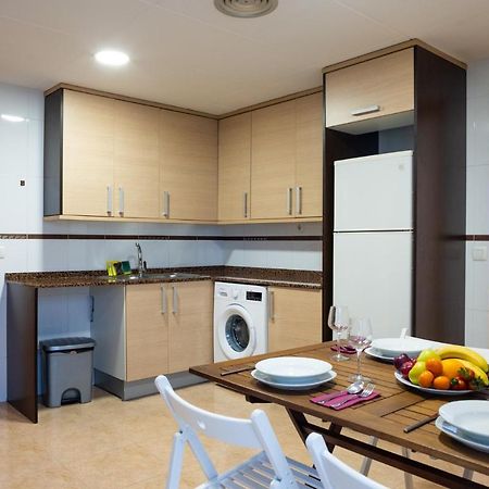 Lovely 2 Bedroom Terrace Wifi Parking Ac Heating Attic Valência Exterior foto