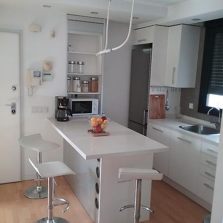 Lovely 2 Bedroom Terrace Wifi Parking Ac Heating Attic Valência Exterior foto